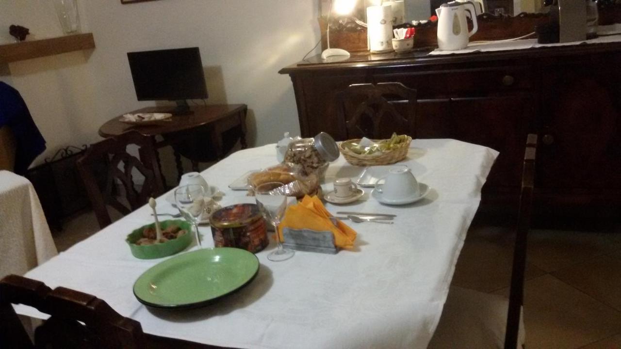 Casa Conte Bed and Breakfast Terracina Eksteriør billede