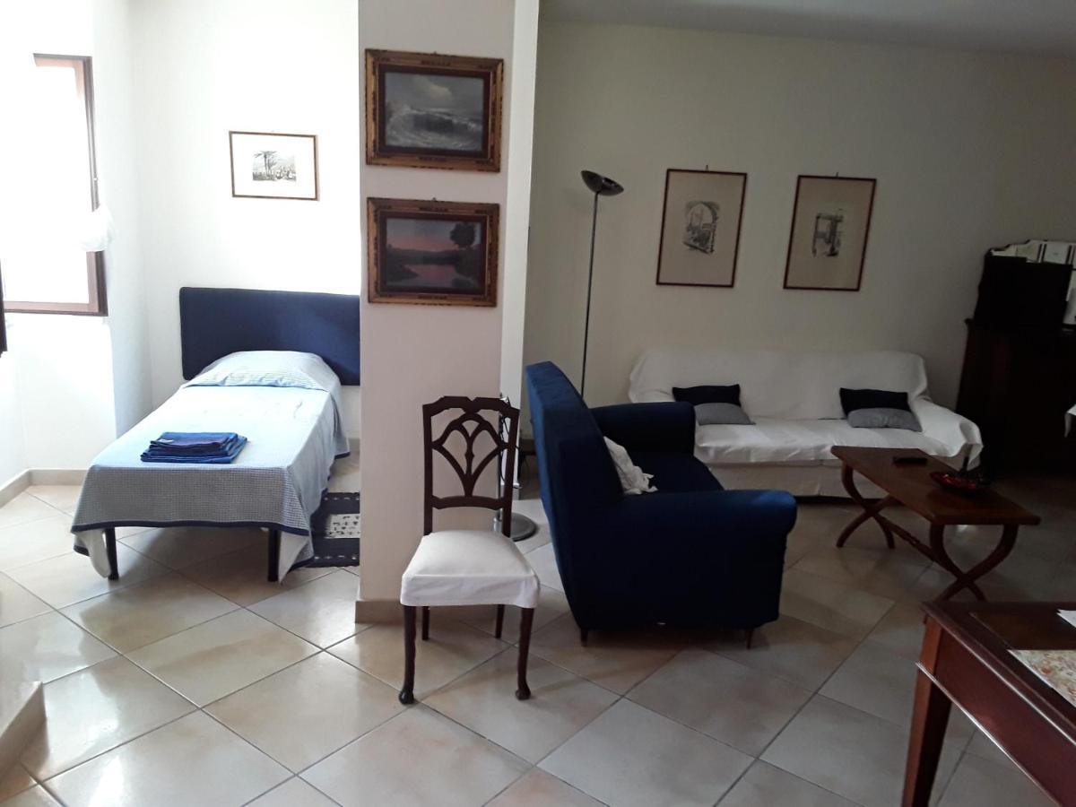 Casa Conte Bed and Breakfast Terracina Eksteriør billede